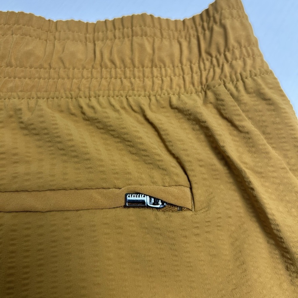 Athleta Shorts | Athleta Textured Brooklyn Short Women's Size 14 - Picture 5 of 9